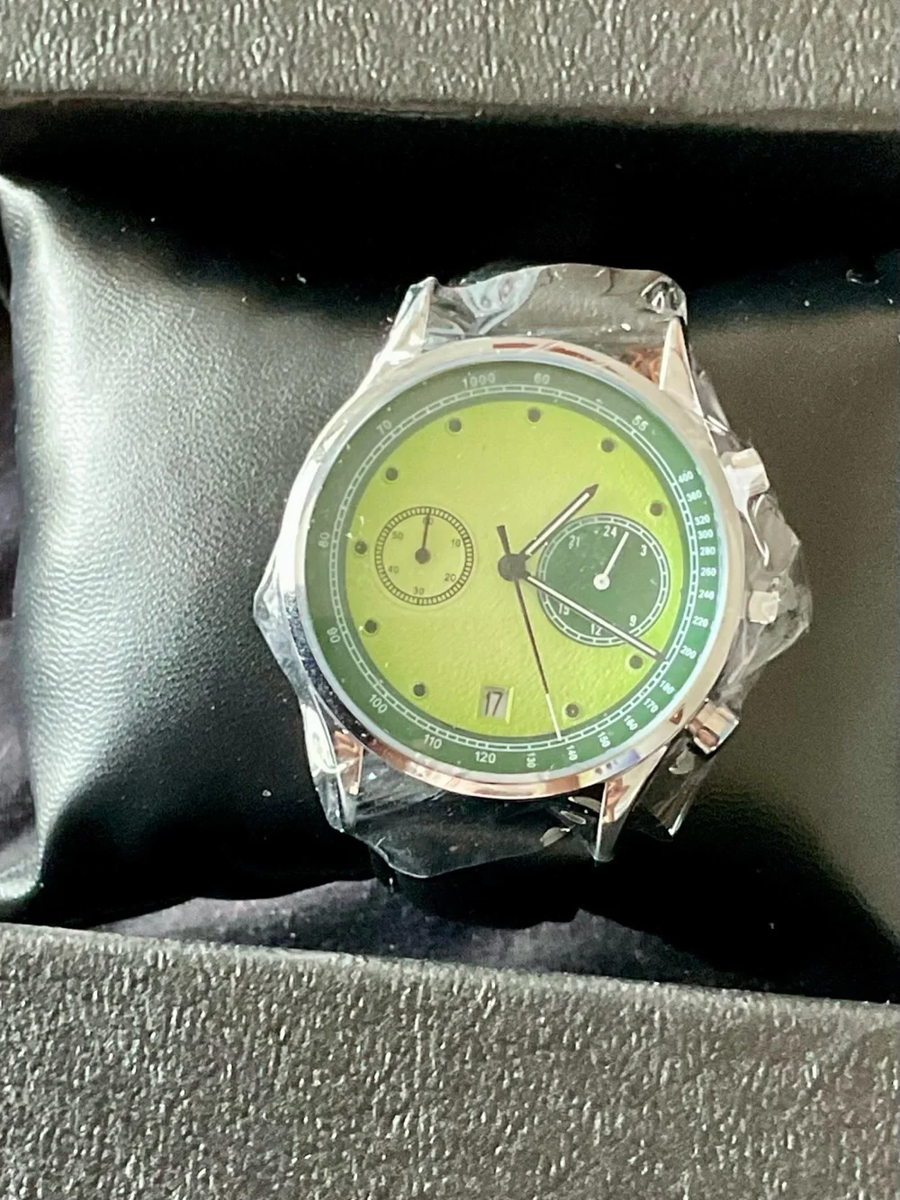 Brand New Colorful Lime Green And Avocado Green Joker Cat Chronograph Watch Date